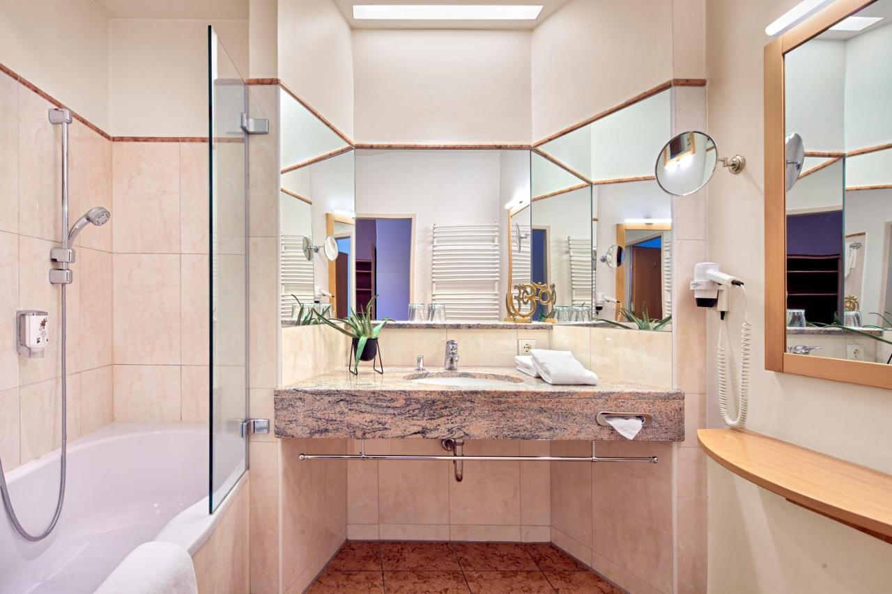 Ayurveda Resort Mandira Bad Waltersdorf Kültér fotó